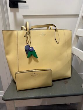 kate spade Pale Yellow Leather Tote with Matching Wallet and Flower Charm